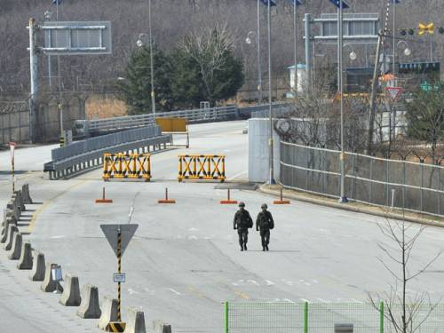 កូរ៉េខាងត្បូងផ្តើមឡើងដំណើរការចរចារអំពីការចាប់ផ្តើមទួរទេសចរណ៍ក្នុងតំបន់ភ្នំ Kumgang ឡើងវិញ